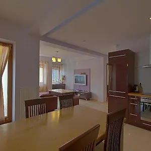 Apartman Monia